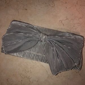 Bijoux Terner Grey clutch purse w/tag
